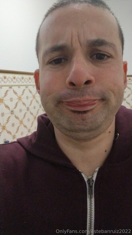 thick girls onlyfans erotic image