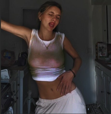 Ella Kernkamp pornstar top gallery