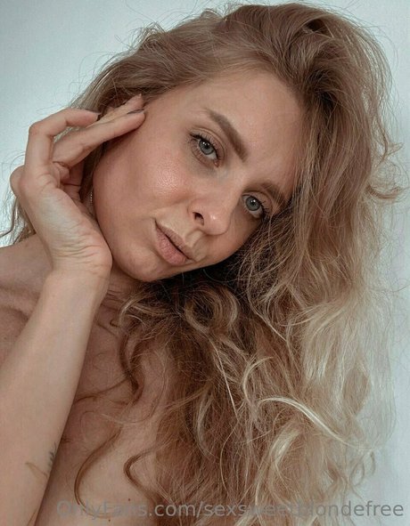 curvy star onlyfans free sexy image