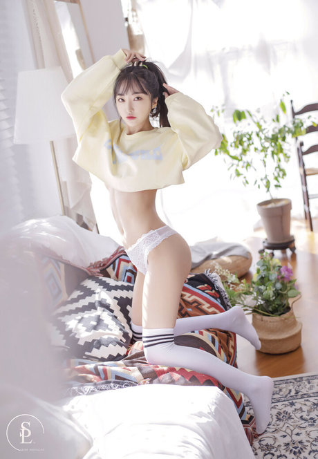 HaNaRi pornstar erotic pictures