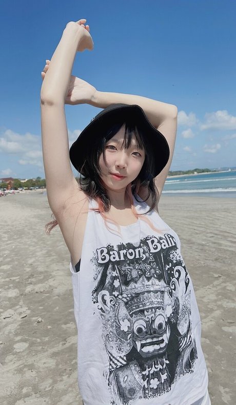 Nekonoi Katsu sexy actress galleries