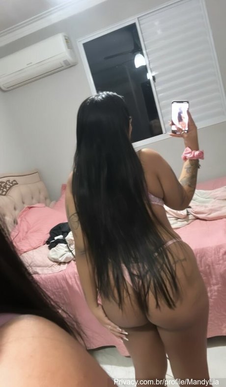 Mandy Lia star top img