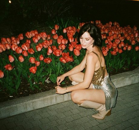 Lauren Bonner model art img