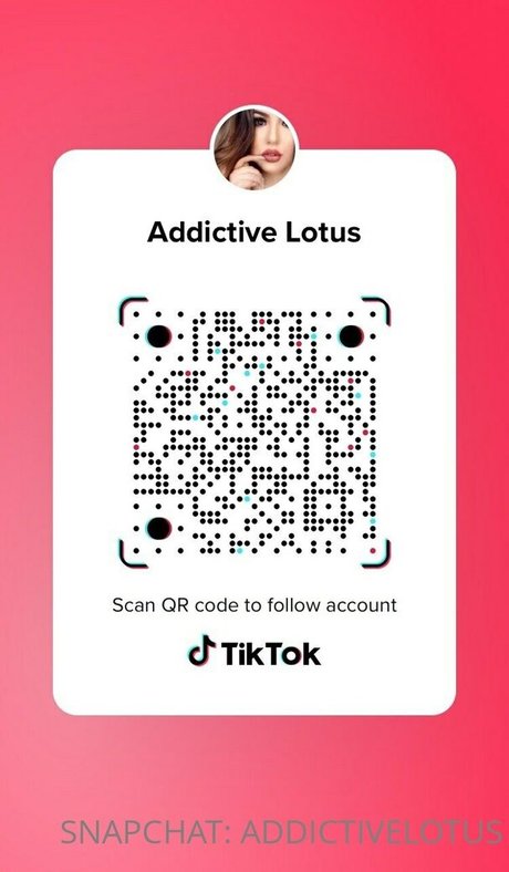 brunette teacher onlyfans free naked picture