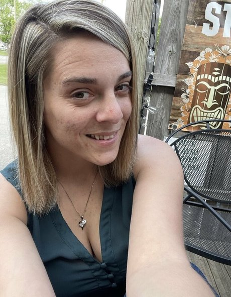 picklesfree exclusive model photos