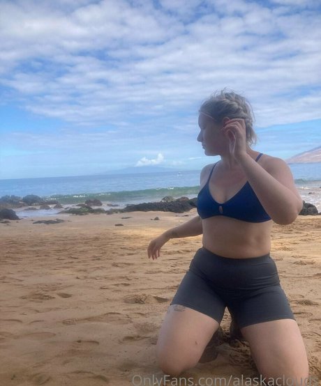 female fitness onlyfans beautiful naked pictures