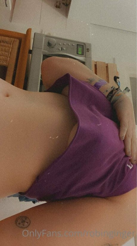 robinginger pornographic actress img