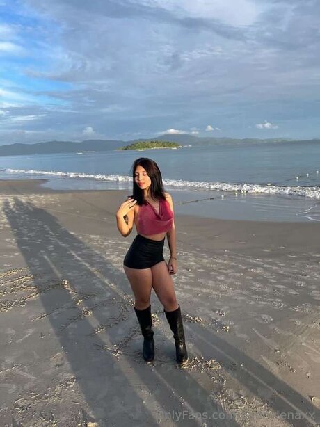 Its Emilyy sex model picture