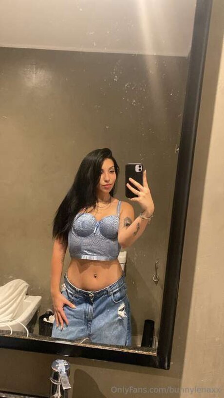 Its Emilyy porn model photo