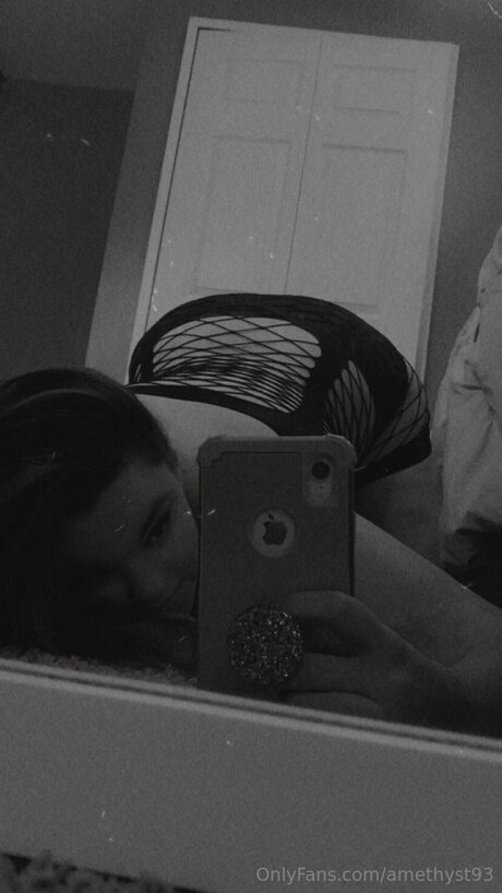 Amethyst93 pornstar nude image