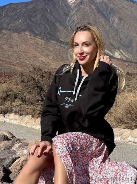 Lillymilk pornstar art pics