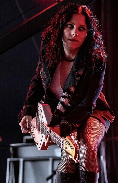 Heather Baron Gracie star nude archive