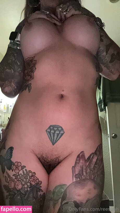 Risa Marie naked pornstar archive