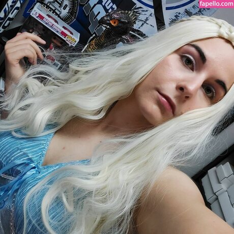 Allylotl model nude pic