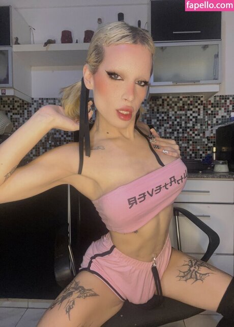 alternative onlyfans exclusive photo