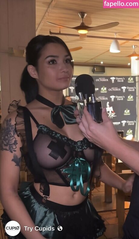 Queenarryy nudes actress image