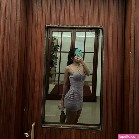 karimaa r naked pornstar photos