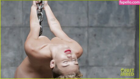 Mileycyrus perfect pornstar photos