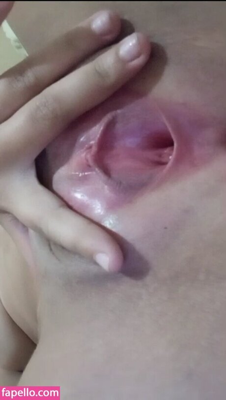 Gracyenny_ star naked image