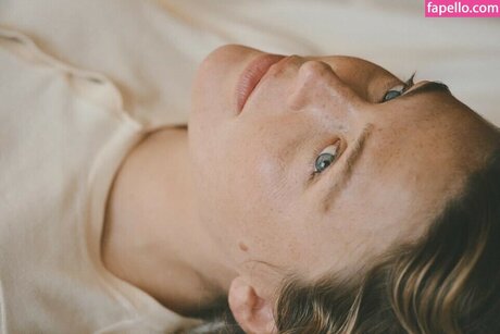 Maggie Rogers sexy model archive