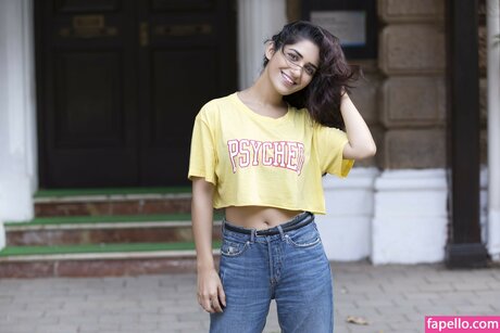 Ruhani Sharma best star gallery