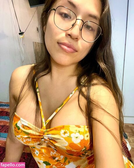 Corayma Eliana naked pornstar image