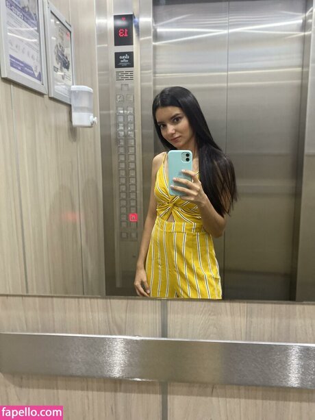 Ellelure nudes actress pics