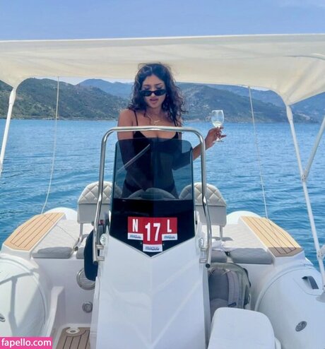 teen natural tits onlyfans free nude galleries