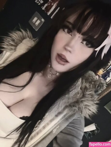 pixilers model photo