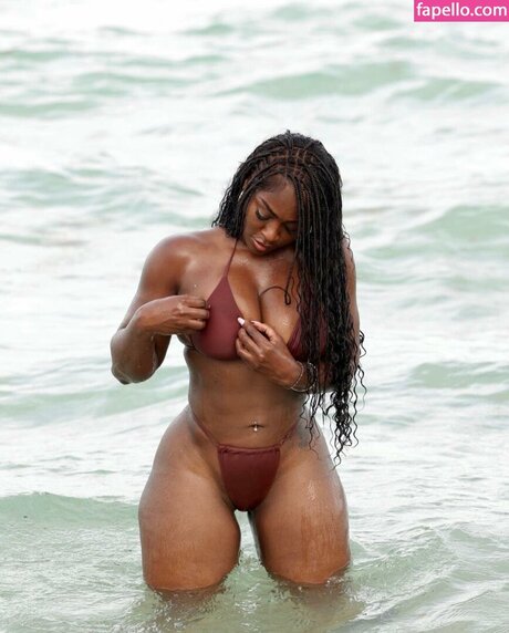 Yababeth pornographic actress photo