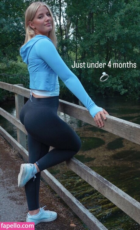 Issy Anderson model exclusive photos