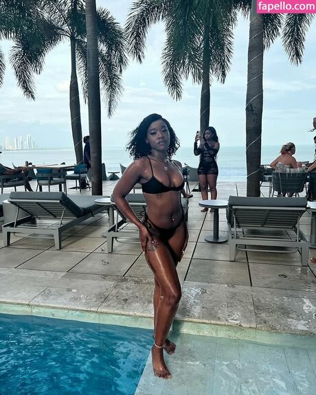 Chef Madam sexy actress pictures