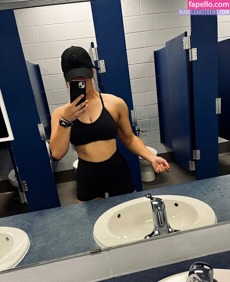 Leeana Houston model sexy photos