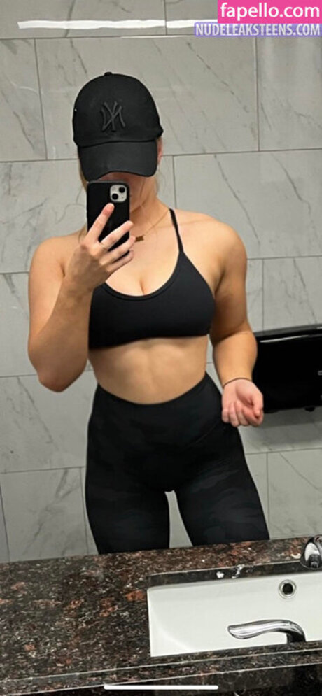 Leeana Houston best actress gallery