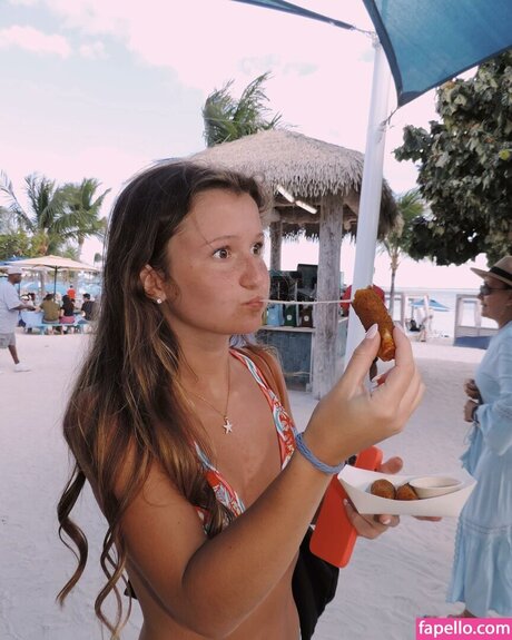 Sophia Sentner pornstar sex picture