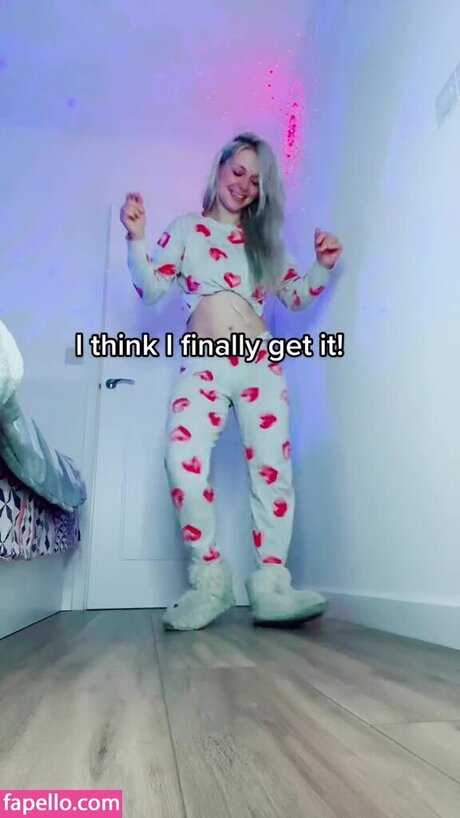 SmileyDani158 sexy star pic