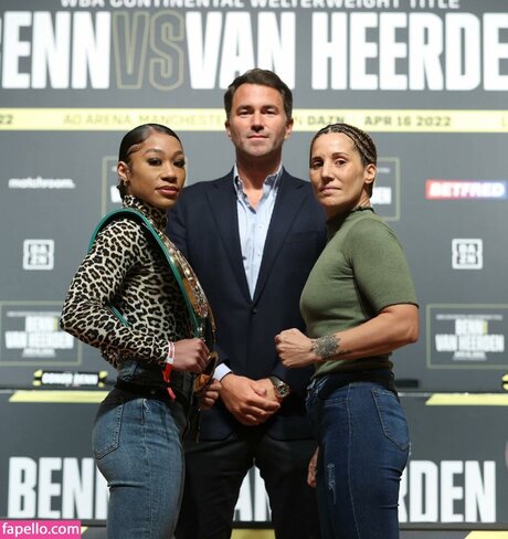 Alycia Baumgardner erotic star photos