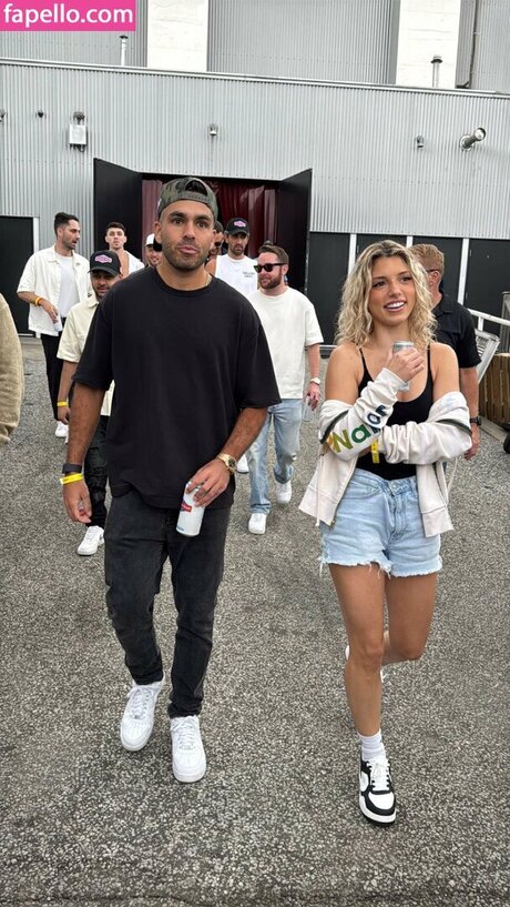 busty lingerie onlyfans adult pictures