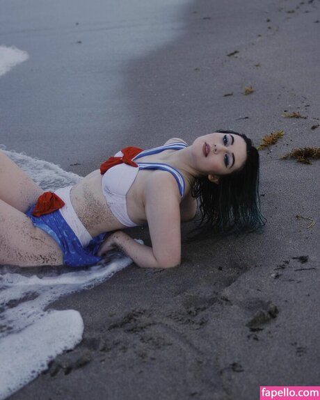 Jessie Paege top model pic