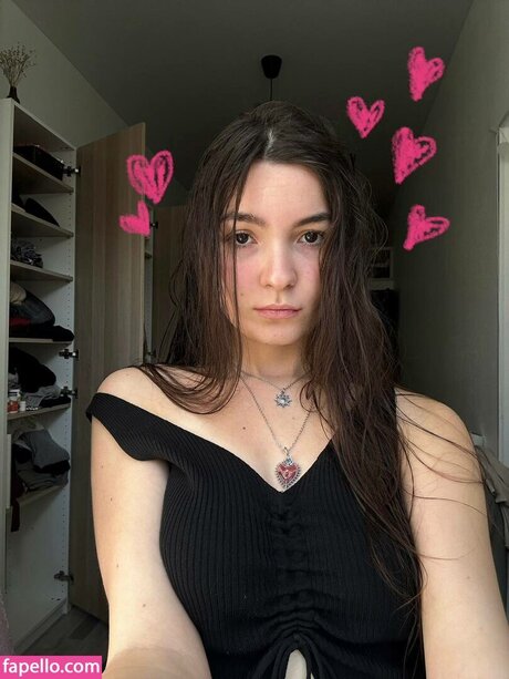 Cloveralice model pornographic pics