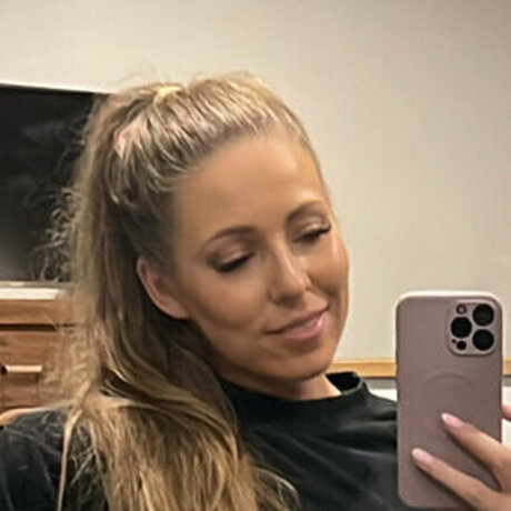 aurora fit nudes star pic