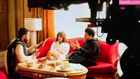 gloryhole wife onlyfans beautiful naked picture