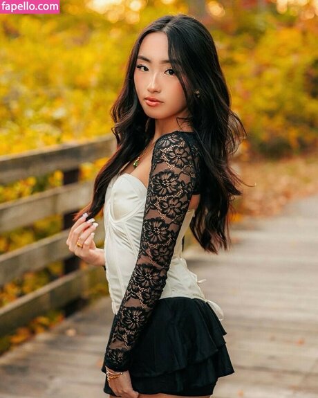 Daisy Chang model hot images