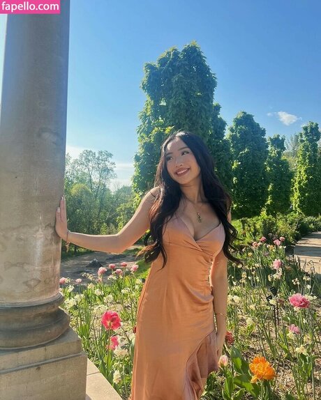 Daisy Chang free star image