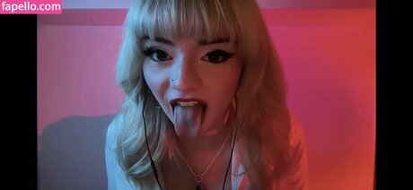 Emma s MySpace adult star img