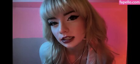 Emma s MySpace exclusive star pic