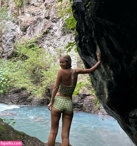 knees onlyfans free xxx image