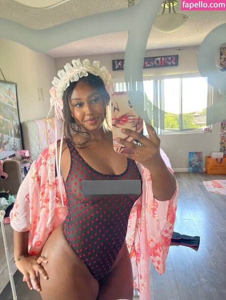 Yungnena sexy pornstar pic