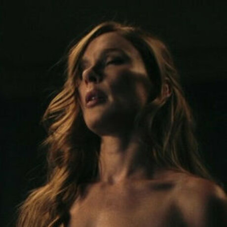 Bella Dayne erotic model pictures