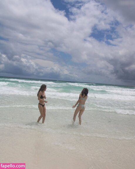 popular trans onlyfans top image